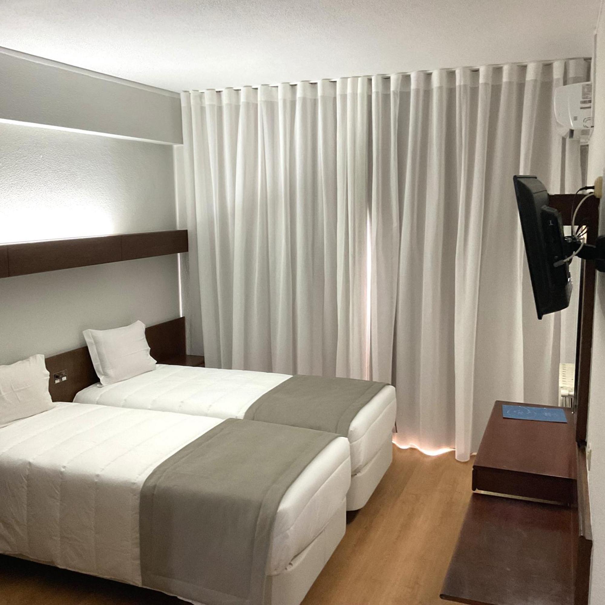 Hotel Costa De Prata 2 & Spa 菲盖拉-达福什 外观 照片
